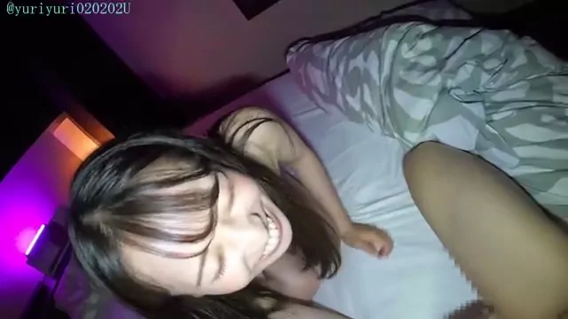 ユーリ 【顔出し】地元の仲良しバスガイドちゃんと久々のデートからのホテルで中出しハメ撮り。 シーン8（42:33）