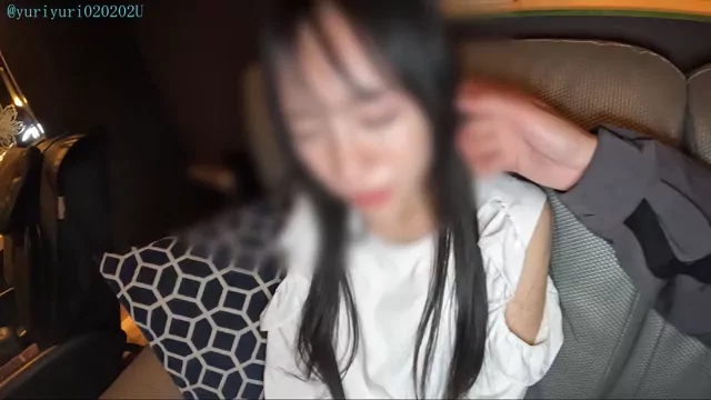 ユーリ 既セクちゃんの紹介で会いに来てくれた小柄美人でエッチな金融系のお○○○さん、中イキとハメ撮りの話聞いてどんなのか興味が凄く湧いたらしくて最初は緊張してたのに弱い耳を攻められてるうちにスイッチ入っちゃった見たいで「もう無理、こんなの初めてっ」 シーン6（22:18）