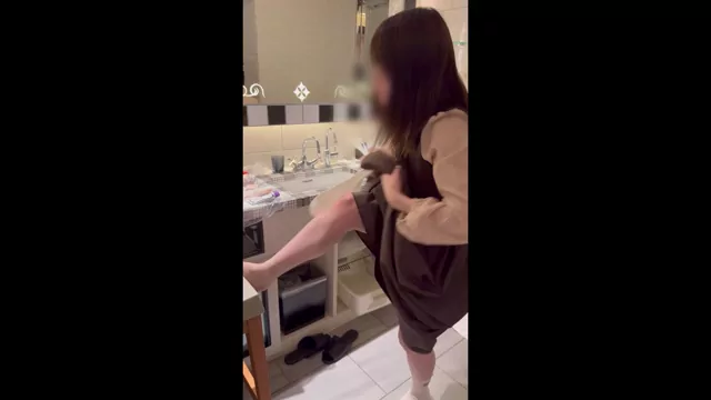 カズトラ🐯あそびにん 【完全顔出し】仙台の色白美人お姉さん(25)とたっぷり種付けNTR中出し密会 シーン3（18:01）
