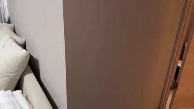 【巨乳　主観動画】じじのハメ撮り日記 デリヘルで出会ったKカップデカ乳輪女子大生を口説いて本番セックスしてそのまま中出ししちゃいました シーン2（4:25）