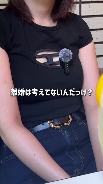幸せの絶頂から【新婚寝取り屋】 【本編完全顔出し】30歳Gカップの専業主婦から「この間のセックスが忘れられない、またお願いしたいです。」と再度連絡を受け、生中出し。 シーン1（1:51）