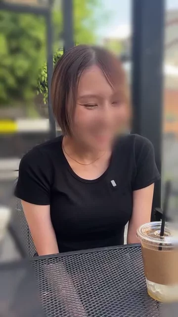 幸せの絶頂から【新婚寝取り屋】 【本編完全顔出し】31歳結婚5年目の金髪美人妻から、「まだ女として見られたい。このままじゃ終われない。」と連絡を受け、生中出し。 シーン2（8:01）