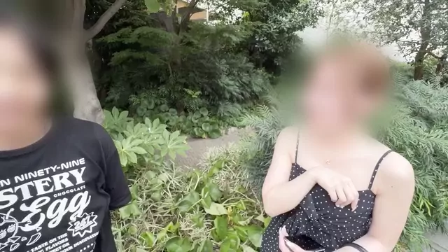 つばさ❗️【メス親と彼女と素人女】 【童貞を逆ナンパ】女友達と3回戦して枯れ果てたけど、性欲ヤバ女友達はまだ足りない様子。そこで女友達と童貞探して筆下ろしする企画思いついちゃいました シーン12（62:11）