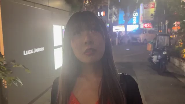 つばさ❗️【メス親と彼女と素人女】 ナンパでゲットした巨尻ギャル。「おねえさん今なにしてんの？」って声かけたら「え、いまー？ちんぽ探してんだけど〜？」って言われてナンパして声かけた側なのにびっくりしましたwwwめっちゃ男に飢えてる女の子発見した シーン7（28:45）