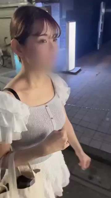 ヱロ動画【買取】ってイイですか？ 【本編完全顔出し】 No.48 潮吹き連発！真面目なOLちゃんから、ハメ撮り買取りました。 シーン1（1:55）