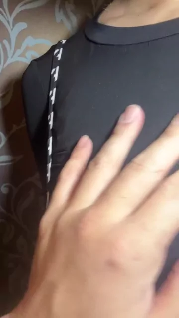 🔥寝取られスワップ貸し出しサークル🔥👿シークレットSecret👿 【スマホ縦動画】垂れ乳Mikaとハプバーへ行く前にラブホで即尺 シーン5（1:59）