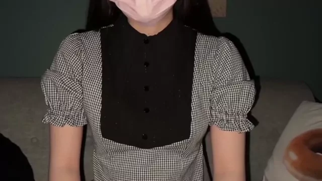 カズトラ🐯あそびにん 【マスク顔出し】腹筋バキバキで大人しい女子大生「かぐらちゃん」と中出しオフパコ。 シーン12（34:19）