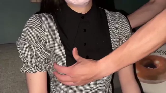 カズトラ🐯あそびにん 【マスク顔出し】腹筋バキバキで大人しい女子大生「かぐらちゃん」と中出しオフパコ。 シーン5（13:26）