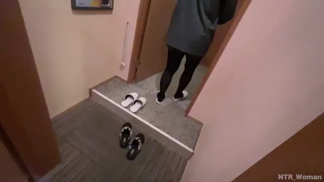 ひろき｜本物人妻さん,彼氏持ちNTR日記 (NTR_Woman) [フル動画]【オイル性感/痙攣潮吹き】奥を沢山突かれてイきまくる人妻さん いっぱい我慢した後のイキ潮絶頂がヤバすぎる…/// 欲求不満が解消されるまで無限にH地獄 ※最近、人妻さんは2連戦しないと満足できない体になったそうです… シーン15（41:20）