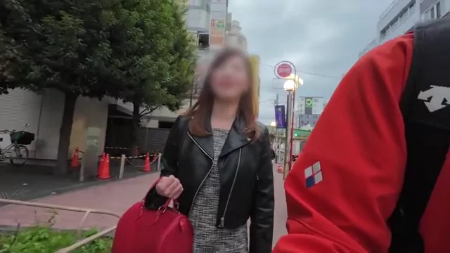 🔥寝取られスワップ貸し出しサークル🔥👿シークレットSecret👿 セレブ妻HITOMI 旦那様不在時にプライベート密会 遠隔仕込んでローター散歩 デカバイブをおま○こへぶっ刺し イキ狂うダメな人妻 シーン15（39:16）
