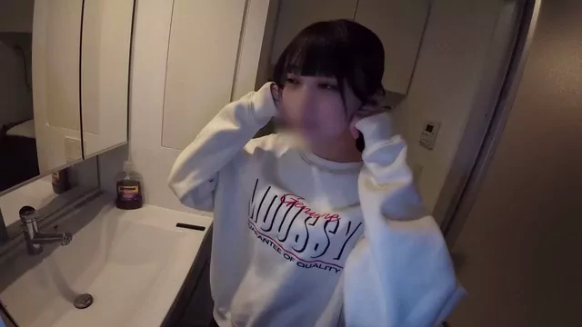 しんのすけ 家にホイホイ遊びに来た女子大生が、気づいたら王様ゲームで脱がされて中出し乱交されて日のハメ撮り。 シーン15（88:38）