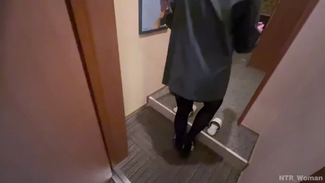 ひろき｜本物人妻さん,彼氏持ちNTR日記 (NTR_Woman) [フル動画]【オイル性感/痙攣潮吹き】奥を沢山突かれてイきまくる人妻さん いっぱい我慢した後のイキ潮絶頂がヤバすぎる…/// 欲求不満が解消されるまで無限にH地獄 ※最近、人妻さんは2連戦しないと満足できない体になったそうです… シーン11（29:56）