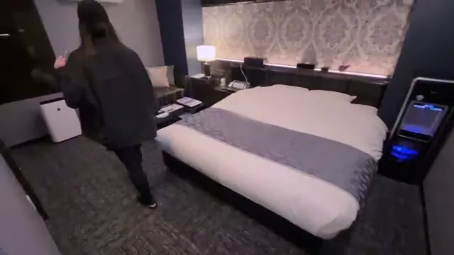 ひろき｜本物人妻さん,彼氏持ちNTR日記 (NTR_Woman) [フル動画/スク水から潮がジャバジャバ…ハードに高速ピストンでイキまくり!! バックでも大量潮吹きしちゃう人妻] シーン7（11:25）