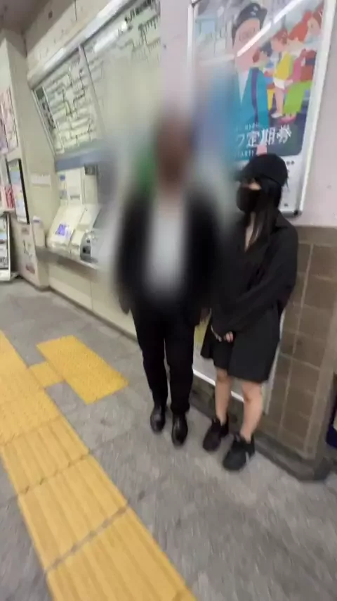 🔥寝取られスワップ貸し出しサークル🔥👿シークレットSecret👿 旦那さん公認でサークルへ加入してくれた優花さん。旦那さんとサークルメンバーと寝取られ部屋へ来てくれました。 シーン6（2:02）