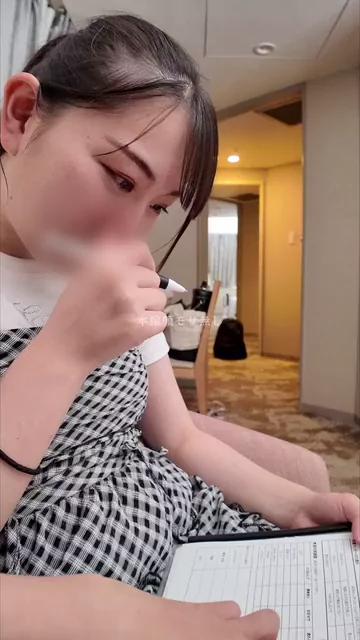 AV男優の日常 - 俊 - 【フル】電マ大好きっ娘23歳Fカップ女子！SEX後、電マでオナニーで盛大にお漏らし… シーン5（16:31）