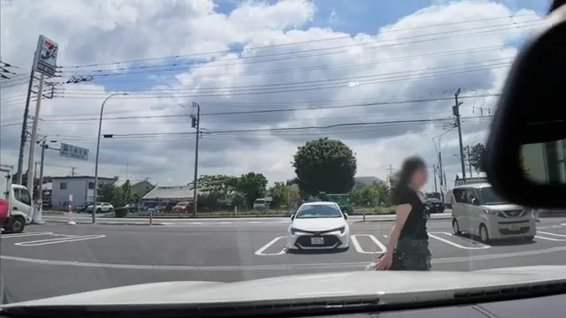 つばさ❗️【メス親と彼女と素人女】 【顔出しで流出】Ｐ活女子懲らしめた。1回目会った時は食事のみ、今回も食事だけだと約束して会いました。結果:車内で雑に中出し シーン5（21:28）