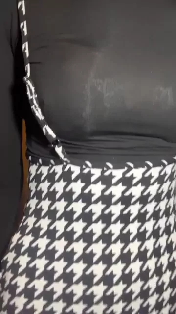 🔥寝取られスワップ貸し出しサークル🔥👿シークレットSecret👿 【スマホ縦動画】垂れ乳Mikaとハプバーへ行く前にラブホで即尺ハメ撮り　コンプリートフル動画Ver シーン3（7:35）