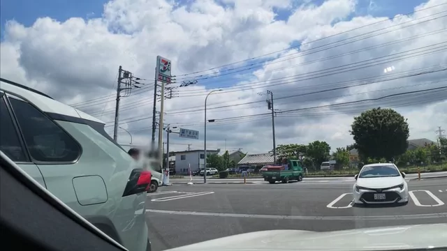 つばさ❗️【メス親と彼女と素人女】 【顔出しで流出】Ｐ活女子懲らしめた。1回目会った時は食事のみ、今回も食事だけだと約束して会いました。結果:車内で雑に中出し シーン3（11:56）