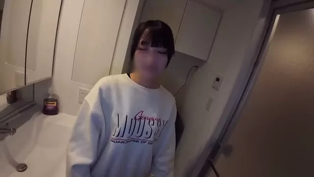 しんのすけ 家にホイホイ遊びに来た女子大生が、気づいたら王様ゲームで脱がされて中出し乱交されて日のハメ撮り。 シーン9（51:57）