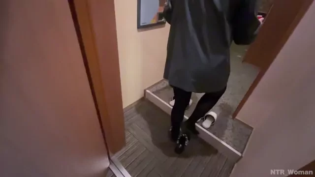 ひろき｜本物人妻さん,彼氏持ちNTR日記 (NTR_Woman) [フル動画]【オイル性感/痙攣潮吹き】奥を沢山突かれてイきまくる人妻さん いっぱい我慢した後のイキ潮絶頂がヤバすぎる…/// 欲求不満が解消されるまで無限にH地獄 ※最近、人妻さんは2連戦しないと満足できない体になったそうです… シーン13（35:38）