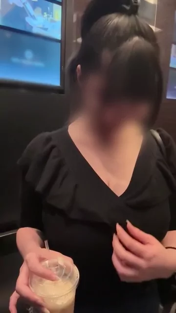 つばさ❗️【メス親と彼女と素人女】 【Ｋカップお母さん】旦那と10歳の息子がいるドスケベＫカップ母ちゃん。 シーン12（81:14）