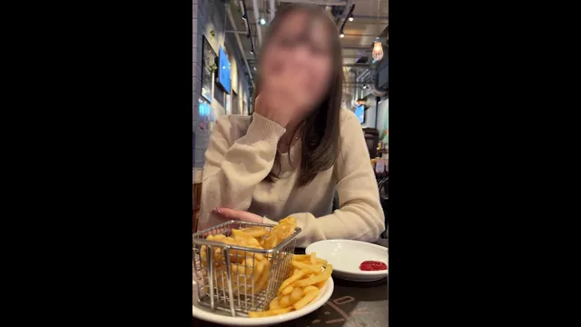 カズトラ🐯あそびにん 【完全顔出し】DMくれた彼氏持ち受験終わりのCカップ○○○（じゅうはち歳）との密会 シーン6（64:40）