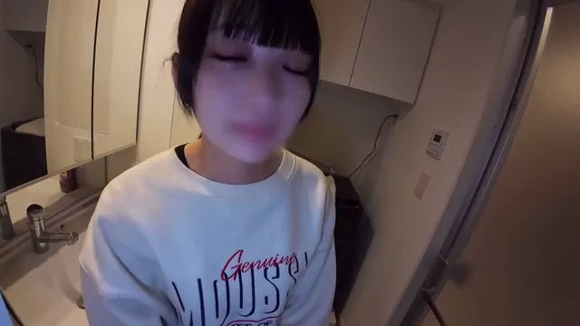 しんのすけ 家にホイホイ遊びに来た女子大生が、気づいたら王様ゲームで脱がされて中出し乱交されて日のハメ撮り。 シーン12（70:17）