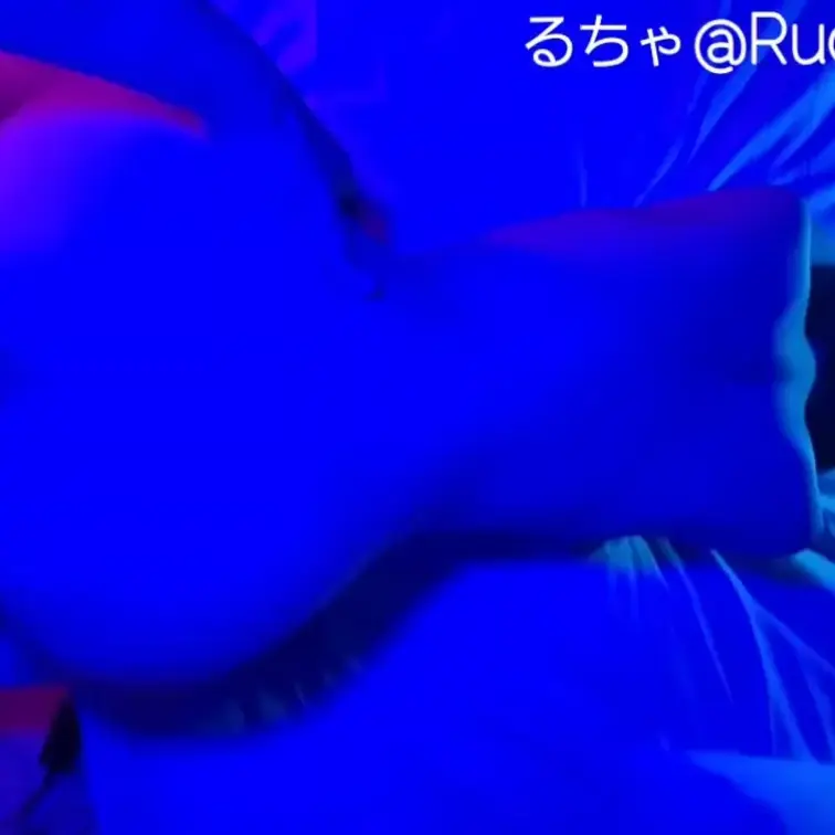 動物バックで華奢マンコと交尾 - りょ　🔥女性イキバグり中🔥⚠閲覧注意⚠